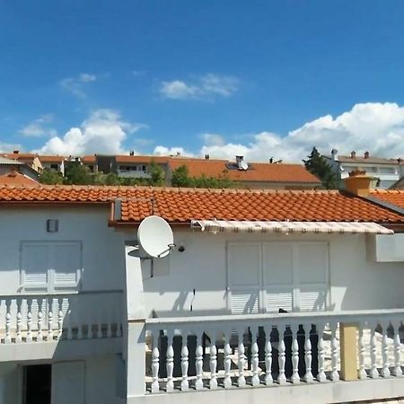 Dubravka Apartments Novi Vinodolski Exterior foto