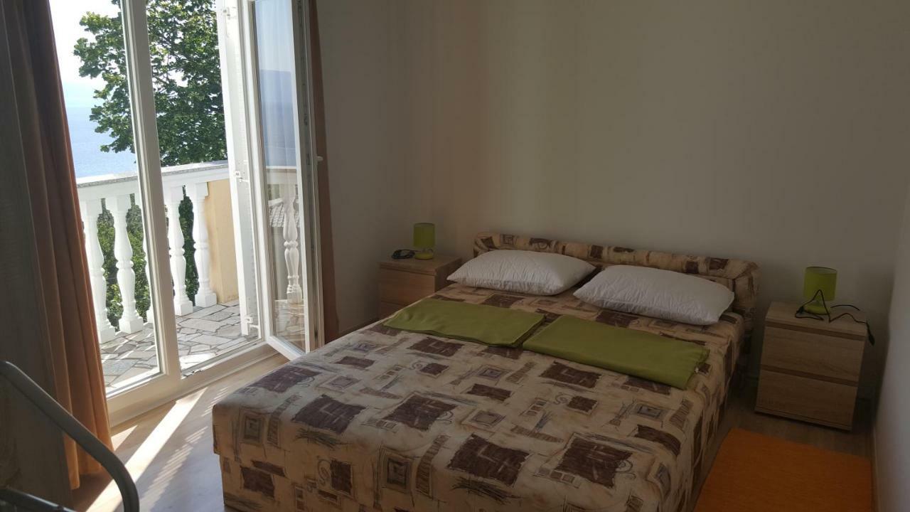 Dubravka Apartments Novi Vinodolski Exterior foto