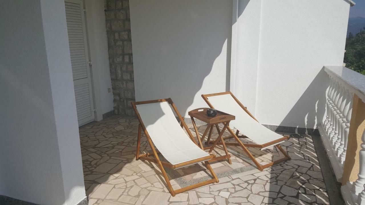 Dubravka Apartments Novi Vinodolski Exterior foto